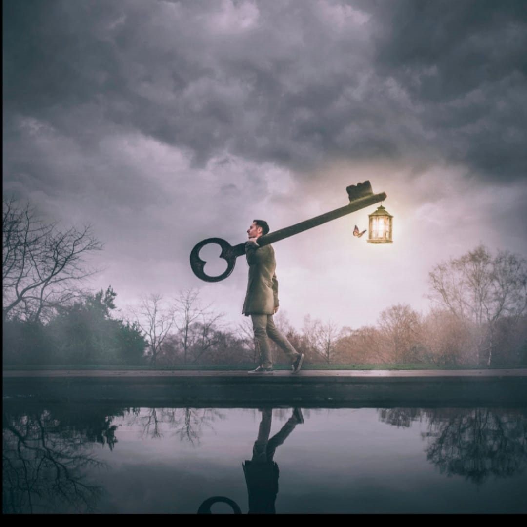 HER İNSANIN BİR ANAHTARI VAR